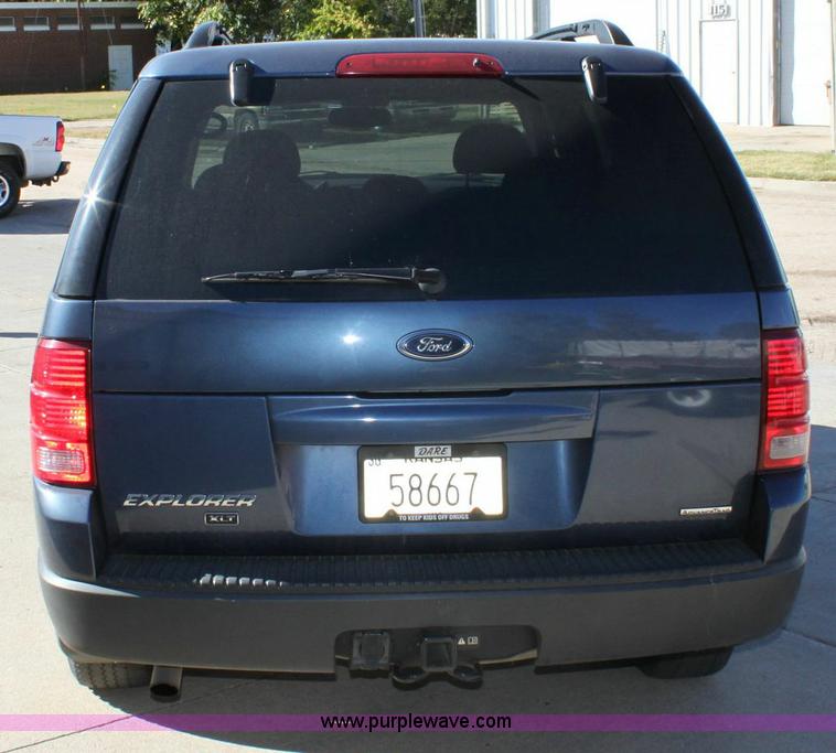 image for item 6230 2003 Ford Explorer XLT