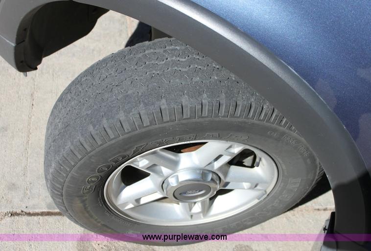 image for item 6230 2003 Ford Explorer XLT