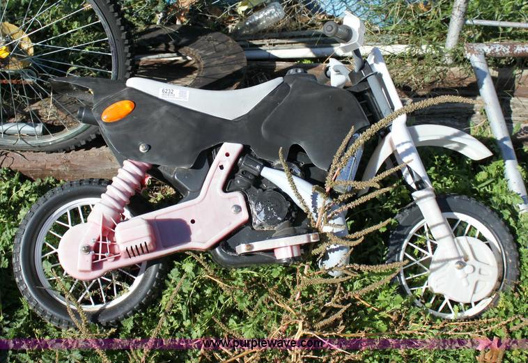 image for item 6232 (4) bicycles