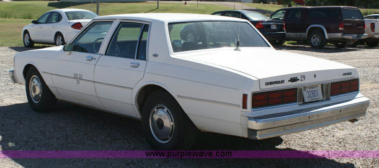 image for item 6330 1989 Chevrolet Caprice