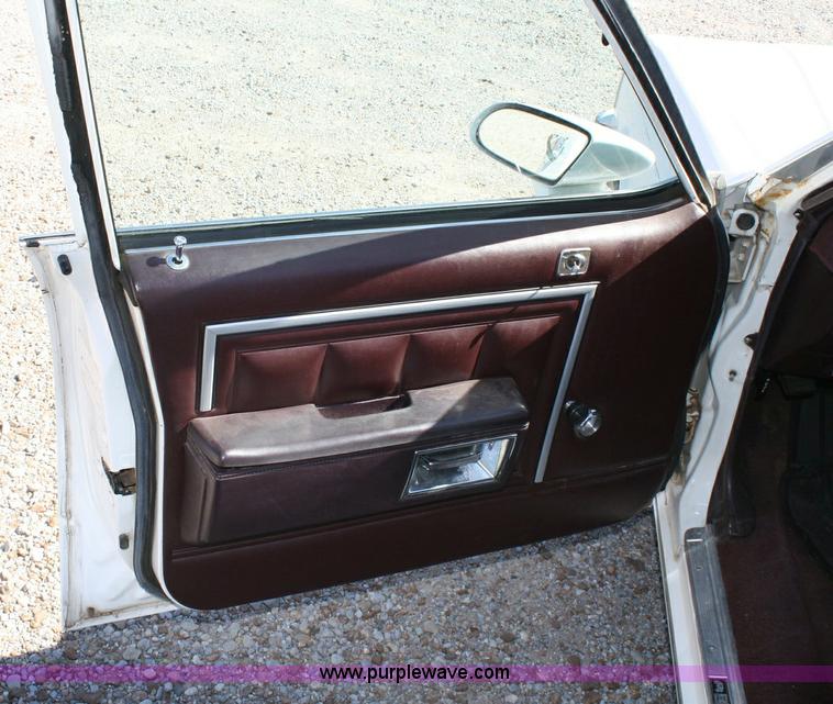 image for item 6330 1989 Chevrolet Caprice