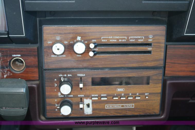 image for item 6330 1989 Chevrolet Caprice