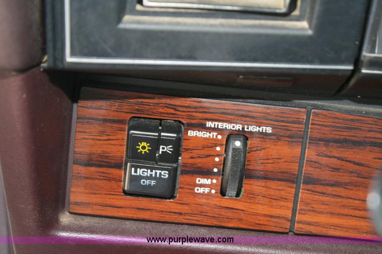 image for item 6330 1989 Chevrolet Caprice