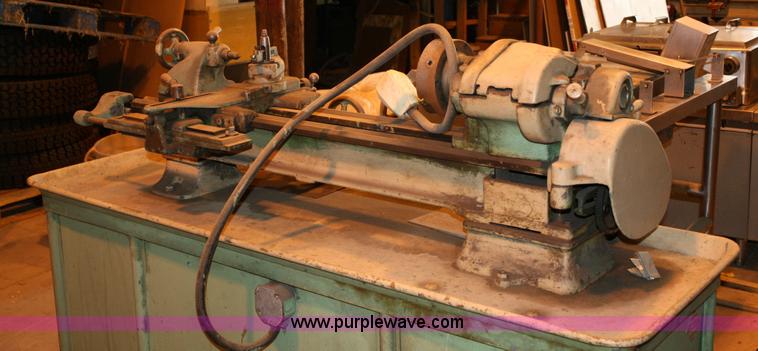 image for item 6348 South Bend precision lathe