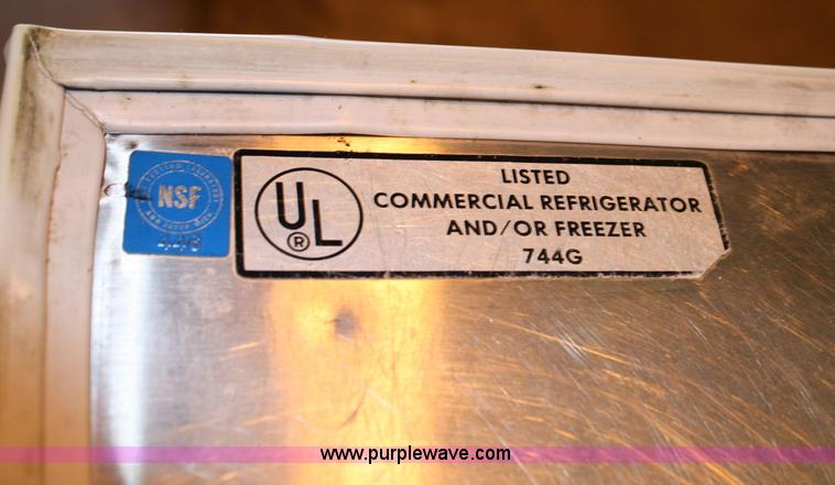 image for item 6352 Milk cooler