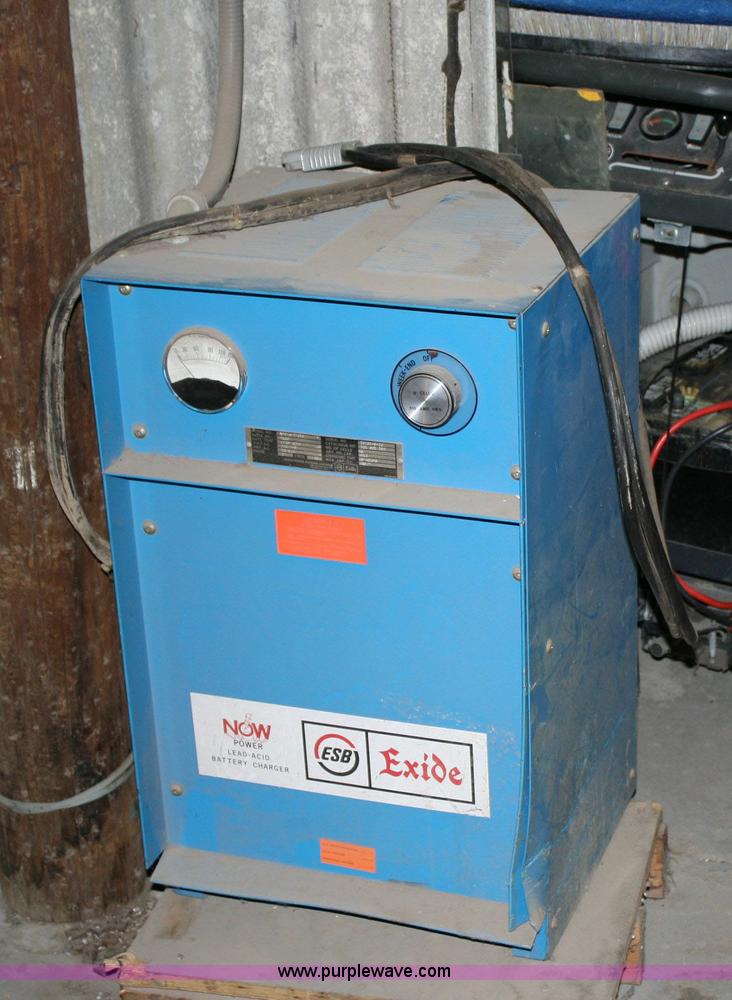 image for item 6354 Clark Lift ST-30 electric forklift