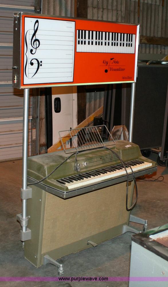 image for item 6355 Wurlitzer classroom electric piano with keyboard visualizer