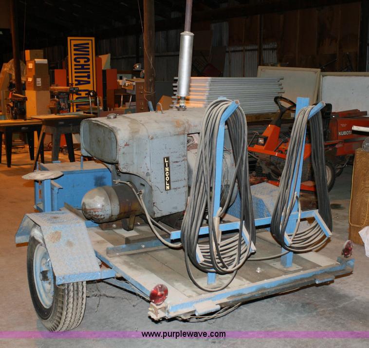 image for item 6357 Lincoln SA-200 DC arc welder