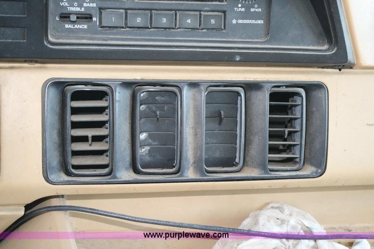 image for item 6364 1988 Dodge Ram Wagon B350