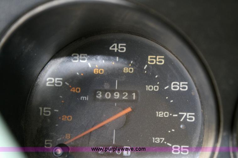 image for item 6366 1989 Dodge Ram Wagon B350