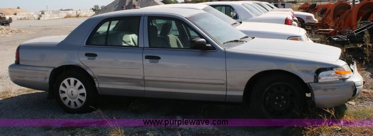 image for item 6402 2006 Ford Crown Victoria Police Interceptor