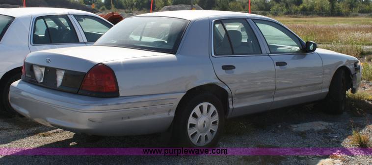 image for item 6402 2006 Ford Crown Victoria Police Interceptor