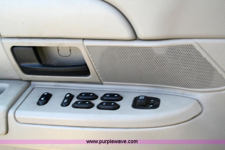 image for item 6402 2006 Ford Crown Victoria Police Interceptor