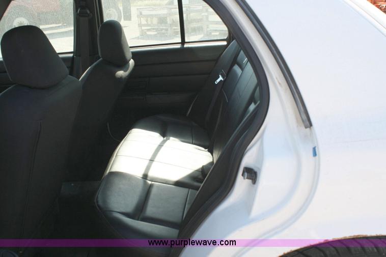 image for item 6403 2006 Ford Crown Victoria Police Interceptor