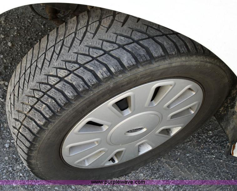 image for item 6403 2006 Ford Crown Victoria Police Interceptor