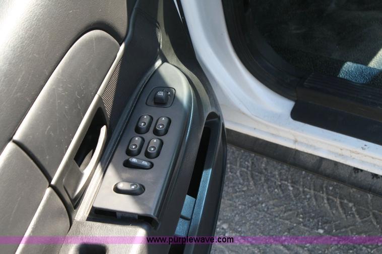 image for item 6403 2006 Ford Crown Victoria Police Interceptor