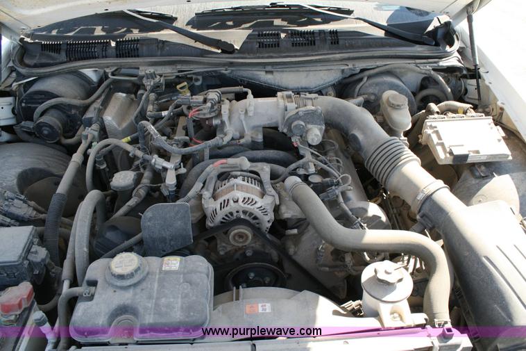 image for item 6404 2006 Ford Crown Victoria Police Interceptor