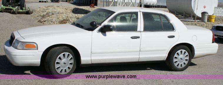 image for item 6405 2006 Ford Crown Victoria Police Interceptor