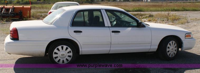 image for item 6405 2006 Ford Crown Victoria Police Interceptor