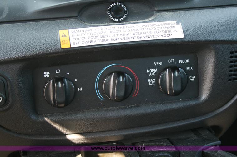 image for item 6405 2006 Ford Crown Victoria Police Interceptor