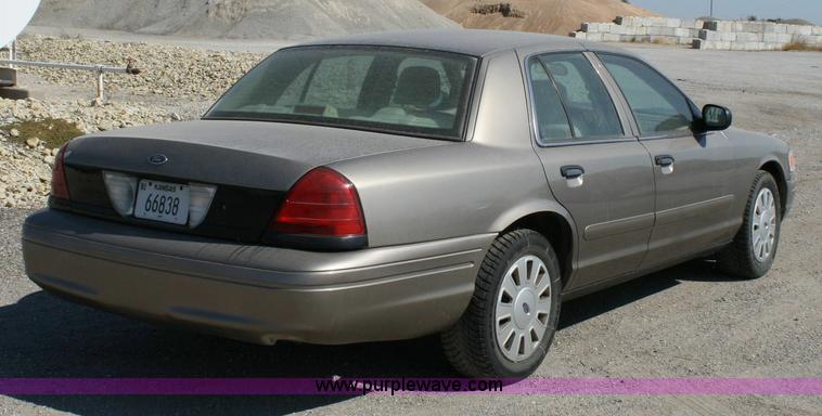 image for item 6406 2006 Ford Crown Victoria Police Interceptor