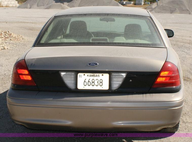 image for item 6406 2006 Ford Crown Victoria Police Interceptor