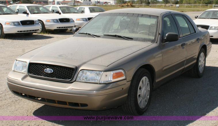 image for item 6406 2006 Ford Crown Victoria Police Interceptor