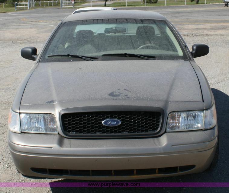 image for item 6406 2006 Ford Crown Victoria Police Interceptor