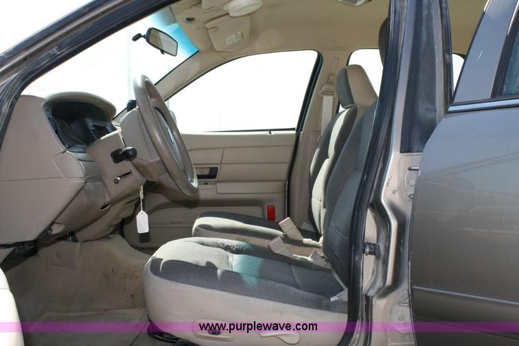 image for item 6406 2006 Ford Crown Victoria Police Interceptor