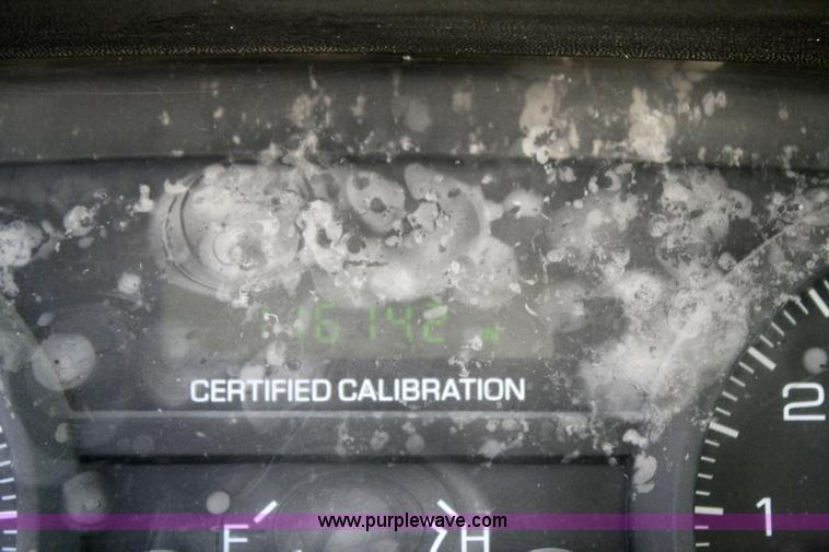 image for item 6406 2006 Ford Crown Victoria Police Interceptor