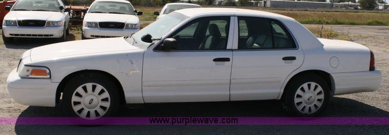 image for item 6408 2006 Ford Crown Victoria Police Interceptor