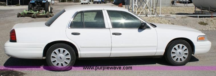 image for item 6408 2006 Ford Crown Victoria Police Interceptor