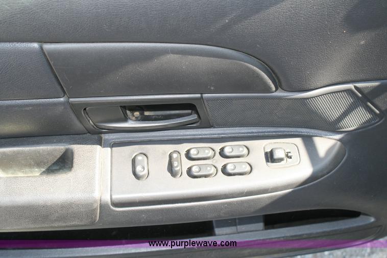 image for item 6408 2006 Ford Crown Victoria Police Interceptor