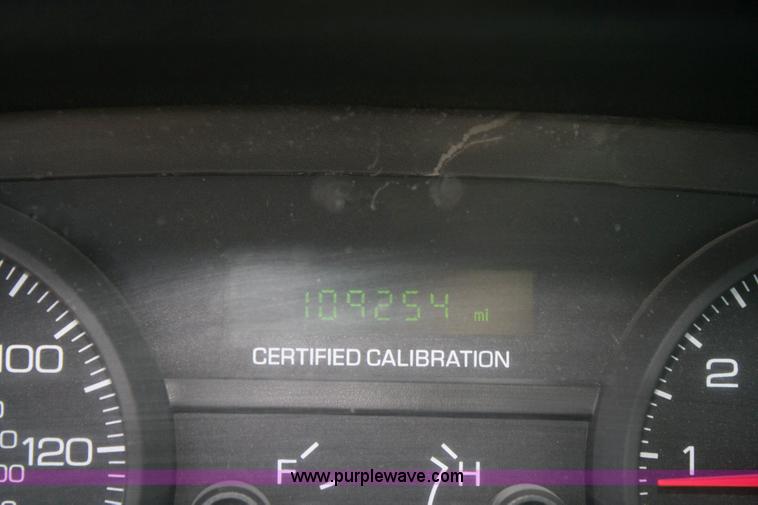 image for item 6408 2006 Ford Crown Victoria Police Interceptor