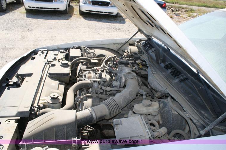 image for item 6408 2006 Ford Crown Victoria Police Interceptor