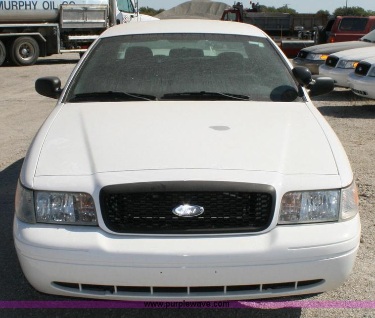 image for item 6409 2006 Ford Crown Victoria Police Interceptor