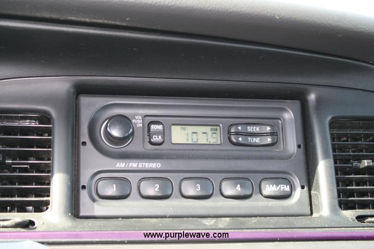 image for item 6409 2006 Ford Crown Victoria Police Interceptor