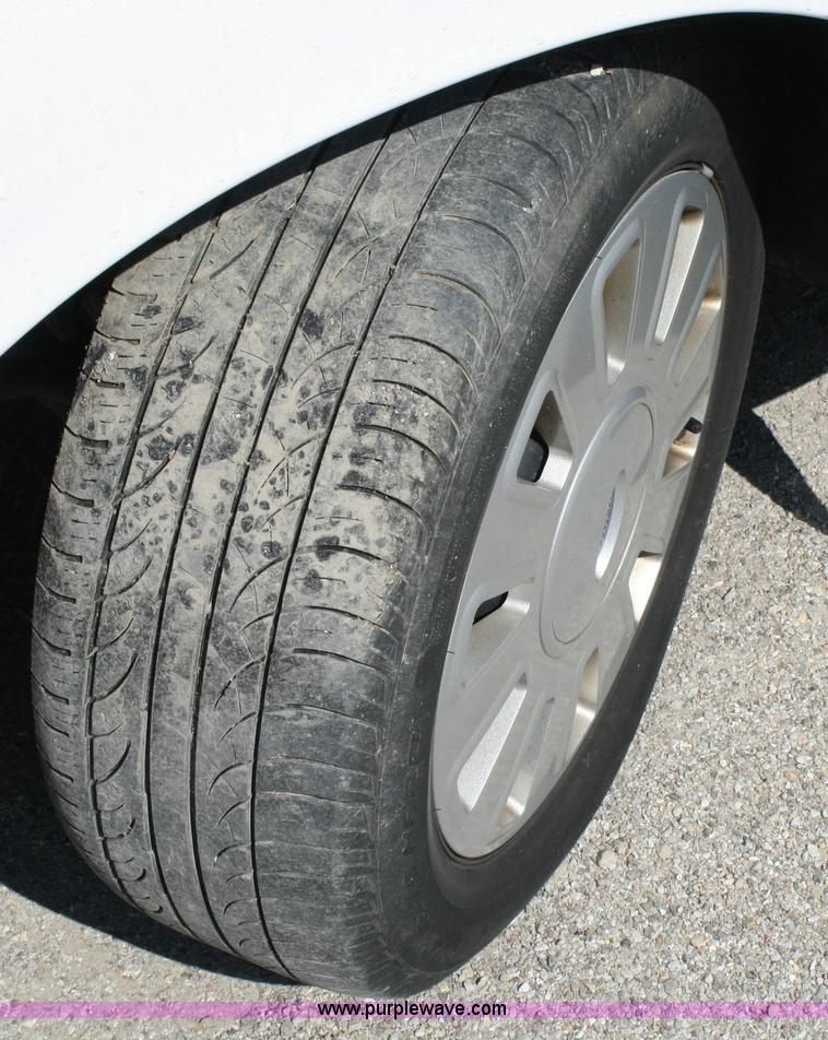 image for item 6410 2006 Ford Crown Victoria Police Interceptor