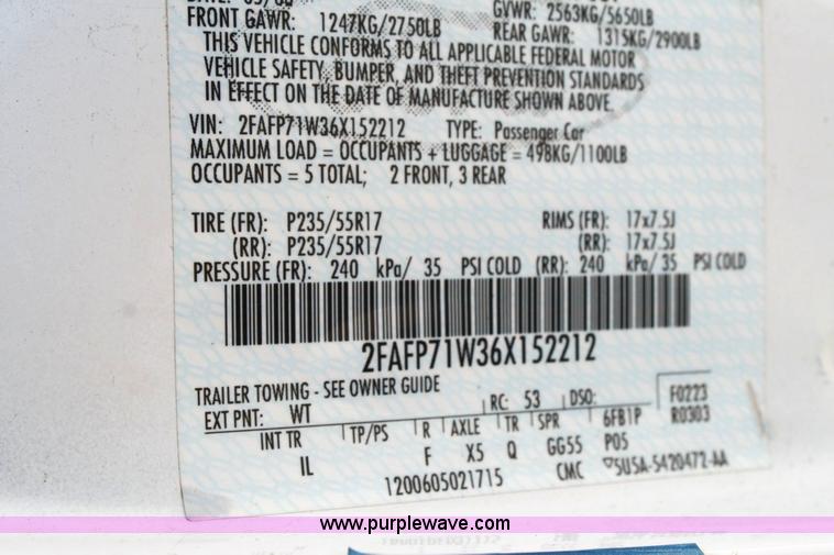 image for item 6410 2006 Ford Crown Victoria Police Interceptor