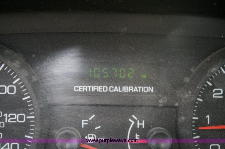 image for item 6411 2006 Ford Crown Victoria Police Interceptor