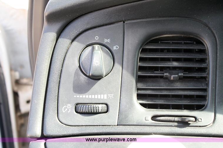 image for item 6411 2006 Ford Crown Victoria Police Interceptor