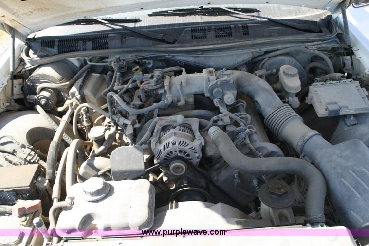 image for item 6411 2006 Ford Crown Victoria Police Interceptor