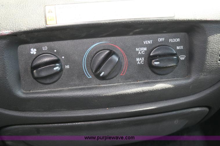 image for item 6412 2006 Ford Crown Victoria Police Interceptor