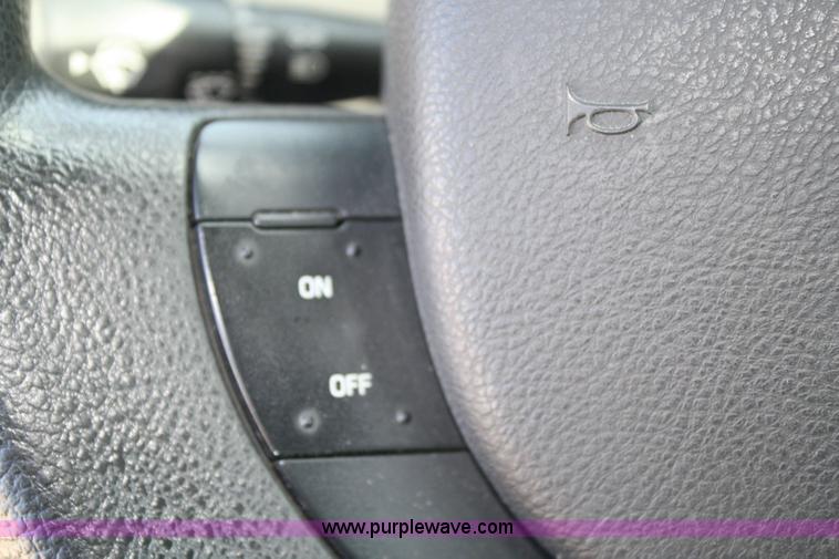 image for item 6412 2006 Ford Crown Victoria Police Interceptor