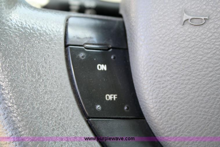 image for item 6413 2005 Ford Crown Victoria Police Interceptor