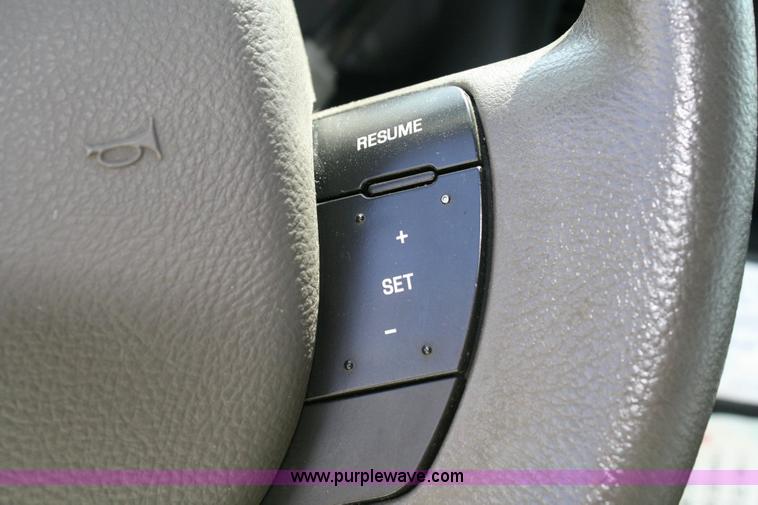 image for item 6414 2006 Ford Crown Victoria Police Interceptor