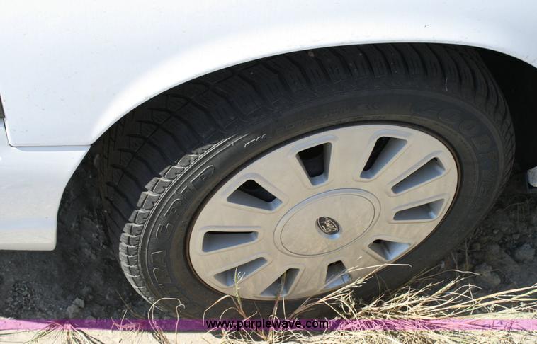 image for item 6414 2006 Ford Crown Victoria Police Interceptor