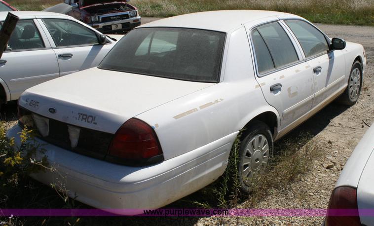 image for item 6415 2006 Ford Crown Victoria Police Interceptor