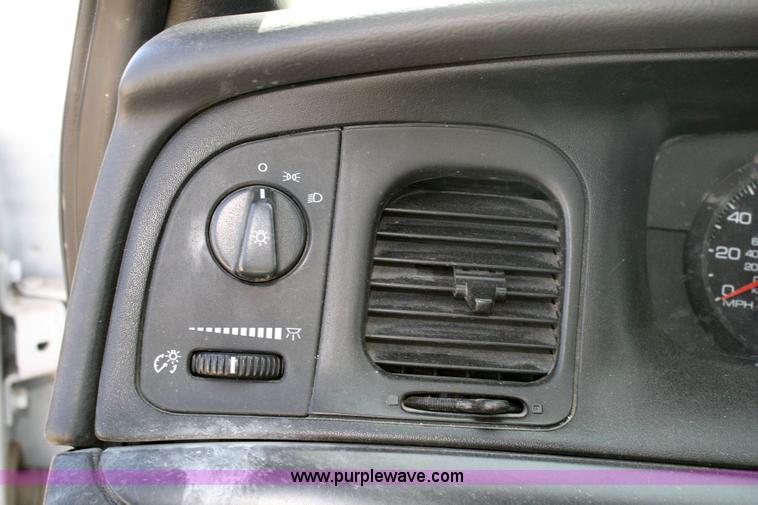 image for item 6415 2006 Ford Crown Victoria Police Interceptor