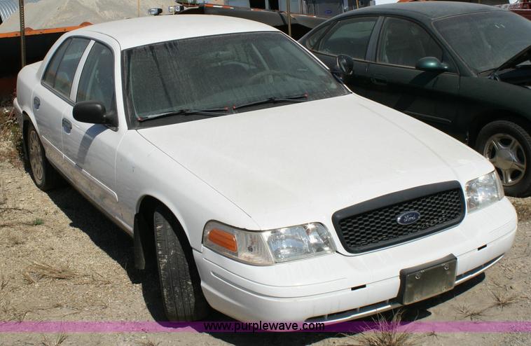 image for item 6416 2003 Ford Crown Victoria Police Interceptor
